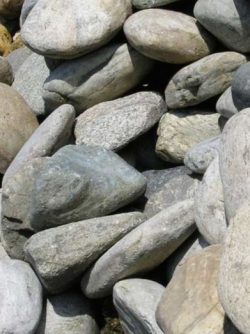 big_heap_of_stones_by_liankary-d3832sw